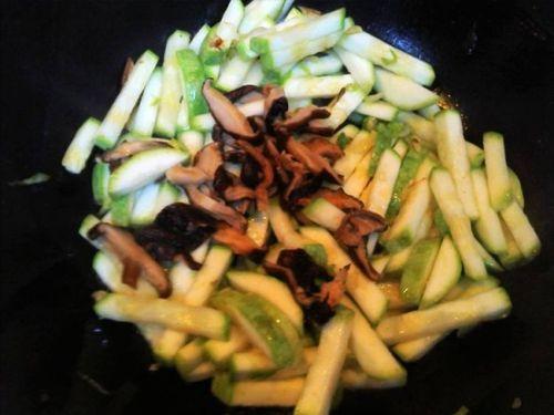 蓝莓和角瓜能一起吃吗,健康搭配的饮食新选择