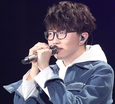 夏瀚宇吃瓜,揭秘娱乐圈幕后真相