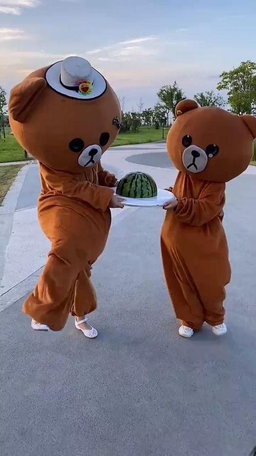 吃瓜小熊狐妖,揭秘神秘森林中的奇幻冒险