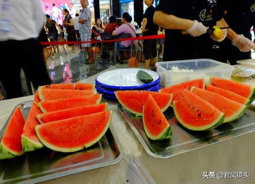 沈阳吃瓜节,夏日狂欢，瓜果飘香，尽享欢乐时光