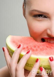 女子吃小瓜,女子们的美味探索之旅