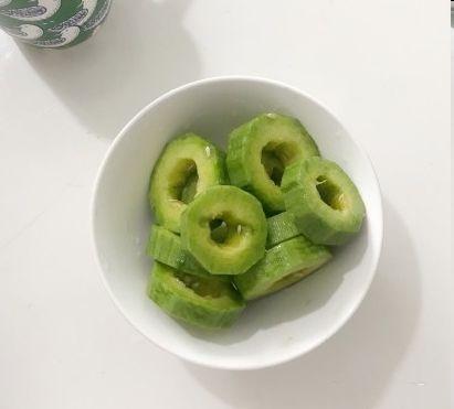 梦到吃羊角蜜瓜